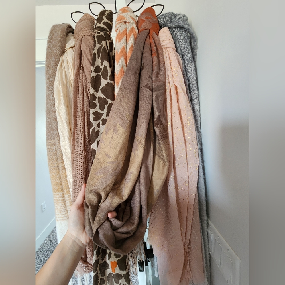 Neutral Infinity Scarf - Picture 2 of 4